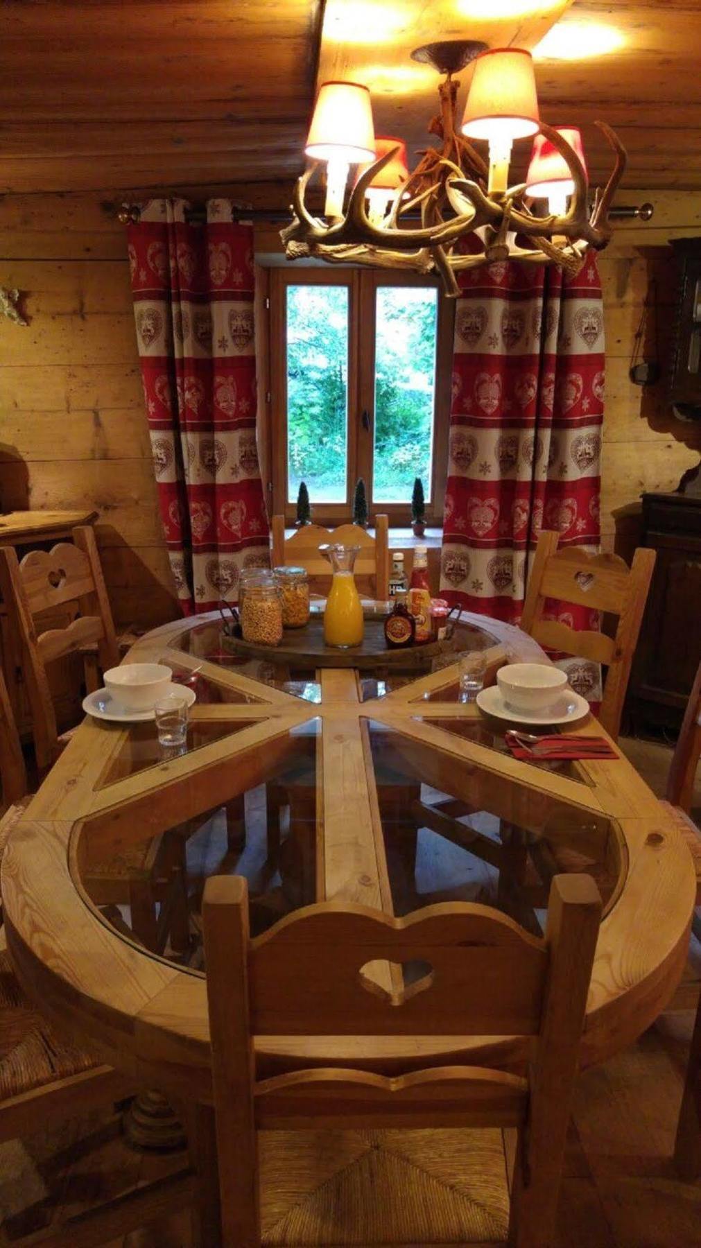 Chalet Pele - Alpes Travel - Central Chamonix - Sleeps 11 Εξωτερικό φωτογραφία